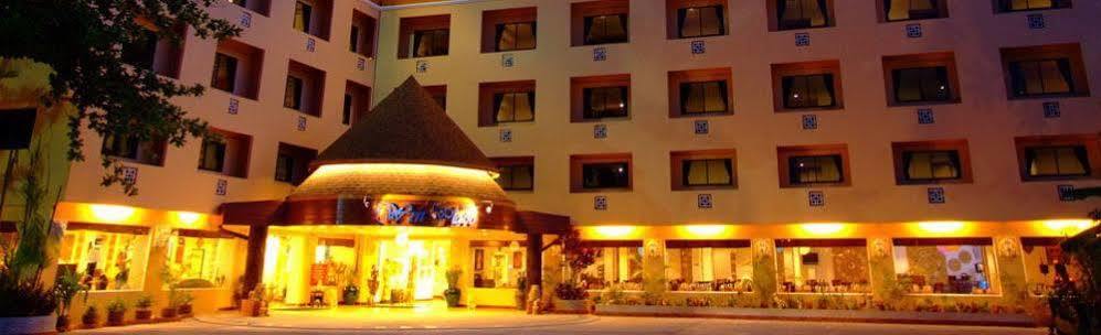 Win Place Hotel Chiang Mai Exterior foto