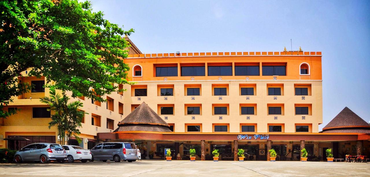 Win Place Hotel Chiang Mai Exterior foto