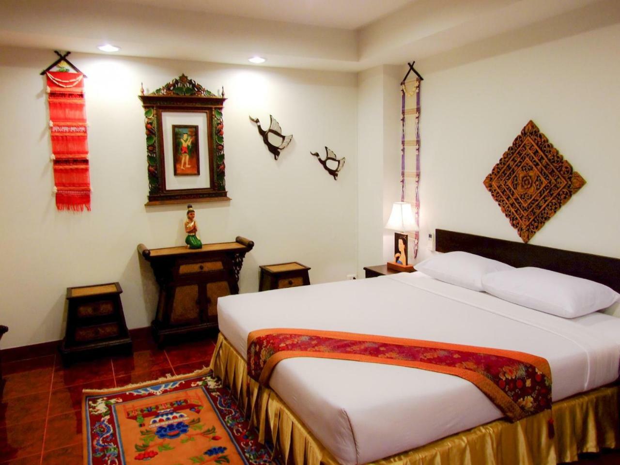 Win Place Hotel Chiang Mai Exterior foto